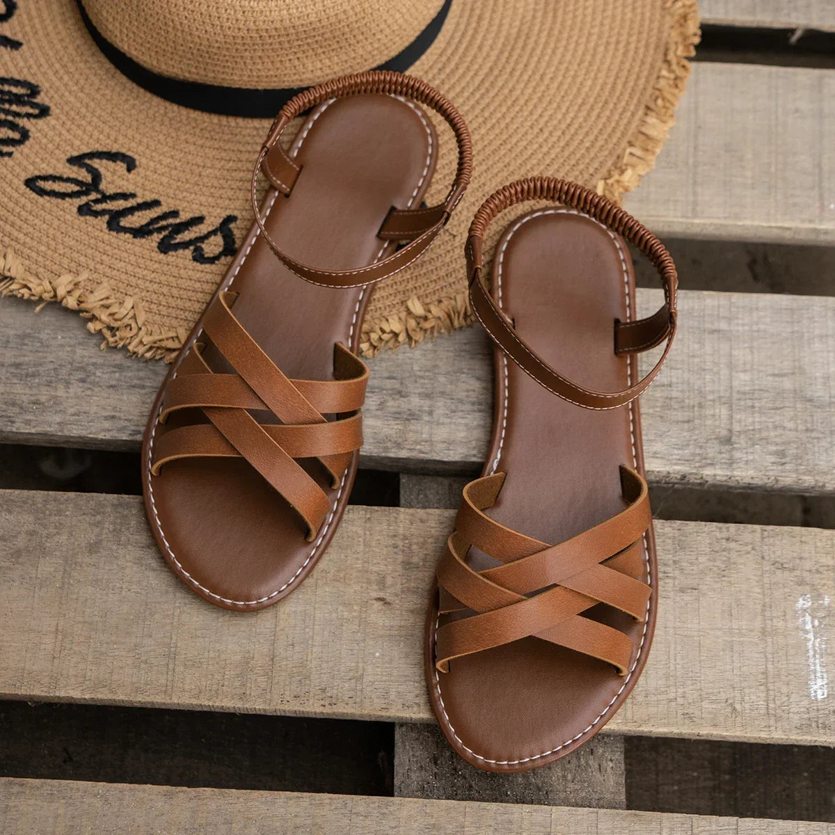 LUNARA ESSENTIAL FLAT SANDALS
