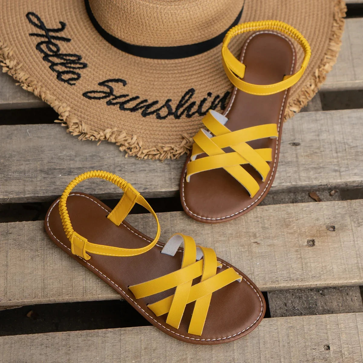 LUNARA ESSENTIAL FLAT SANDALS