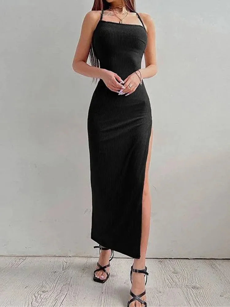 NOIR ÉLÉGANCE MAXI DRESS
